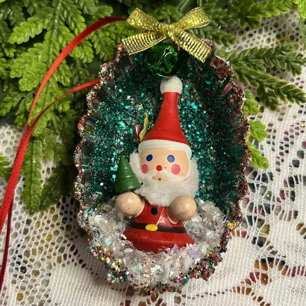 Vintage Oval Tart Tin Santa Claus Diorama Mid Century Style Glitter Ornament